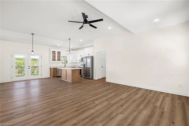 Building Photo - Earn Wealth While Leasing - Like a Homeowner - Lease to Own