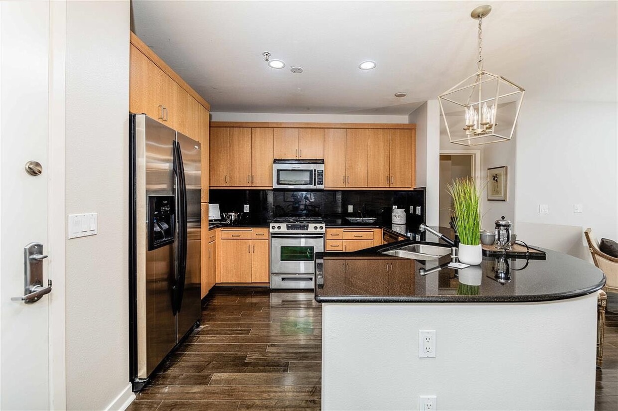 Foto principal - 5501 DeMarcus Blvd