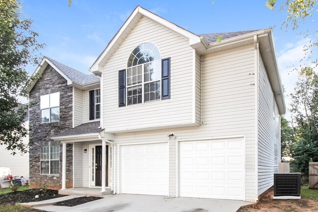 Building Photo - 550 Gardinia Dr