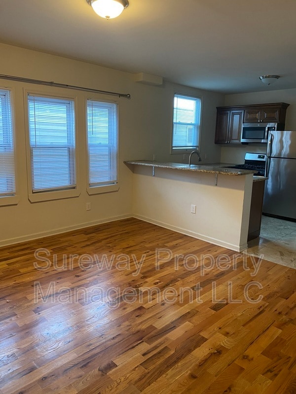 Foto del edificio - 58 S Broadway