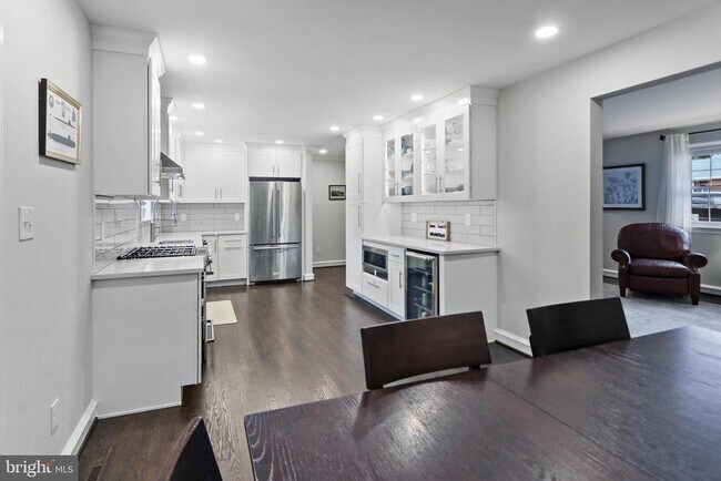 Foto del edificio - 10 Boulder Brook Dr