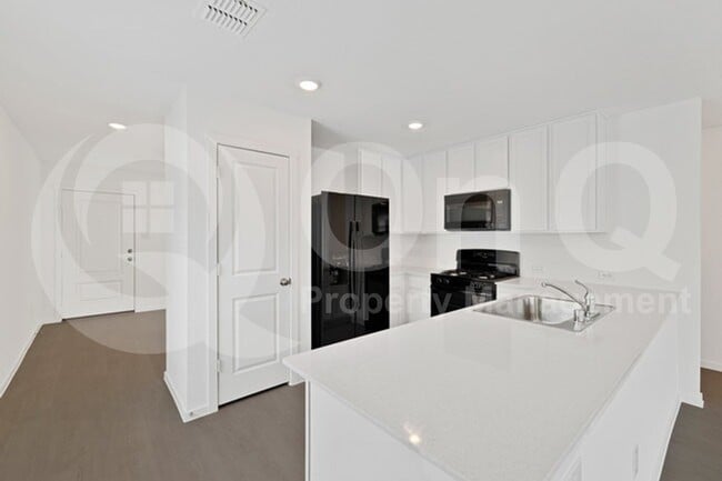 Photo - 3101 Tokara St House