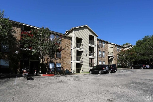 Building Photo - Silver Creek Apartments