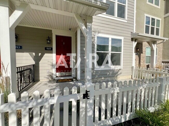 Building Photo - 949 N 850 E