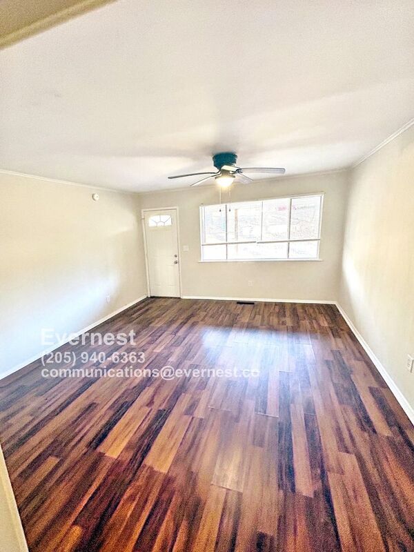 Foto del edificio - 217 Hilltop Rd