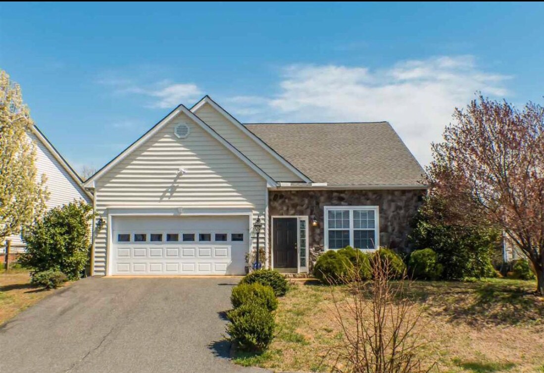 Primary Photo - 378 Bayberry Way