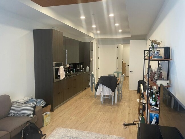 Front Apartments - Front Apartments