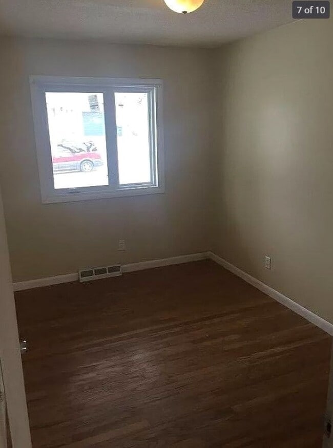 Building Photo - Charming 3 Bedroom Home in Iowa City!