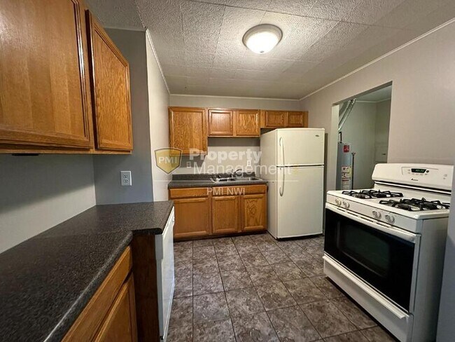 Foto del edificio - 5056 Lexington Ave