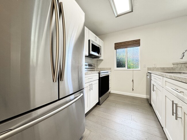 Foto del edificio - Pet Friendly Kailua Townhouse with A/C