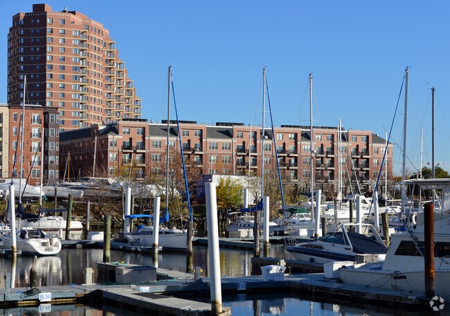 View from the northwest - Pier House I Condominiums