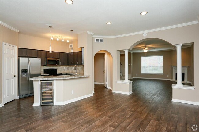 Foto del edificio - 2700 Holly Hall St