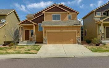 Building Photo - 3832 Sierra Glen Pl