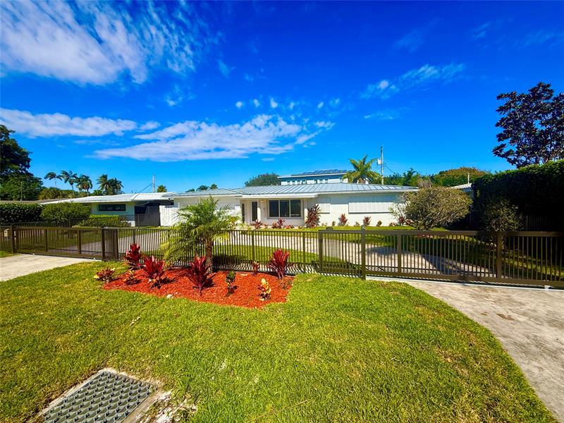 Foto principal - 2685 SE 5th St