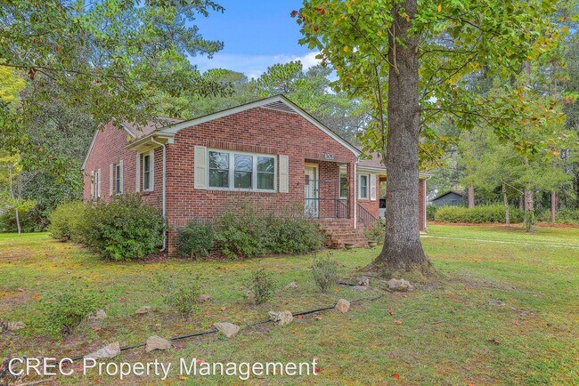Building Photo - 3 br, 1.5 bath House - 305 Parkwood Drive