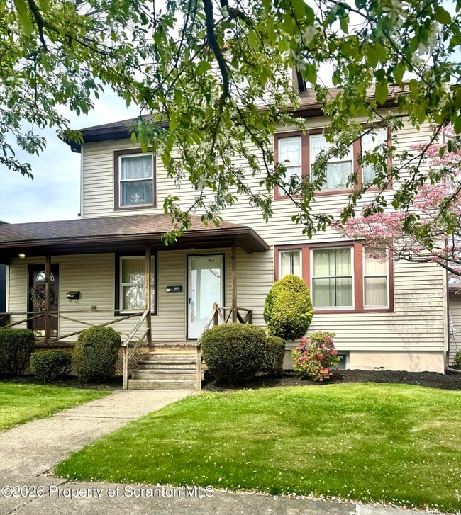 Building Photo - 942 Wyoming Ave
