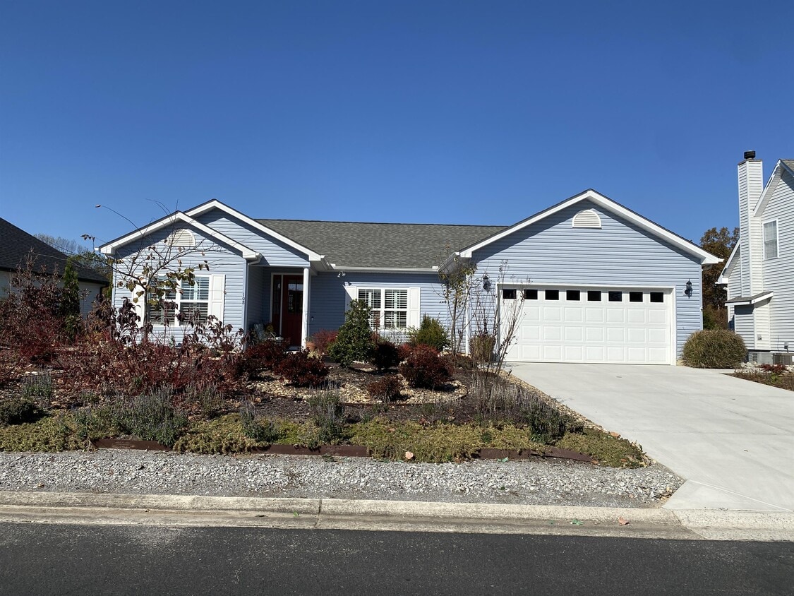 108 Pocola Way, Loudon, TN 37774 House Rental in Loudon, TN