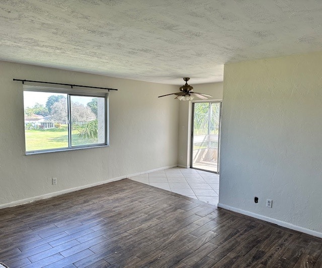 Building Photo - 3645 Boca Ciega Dr