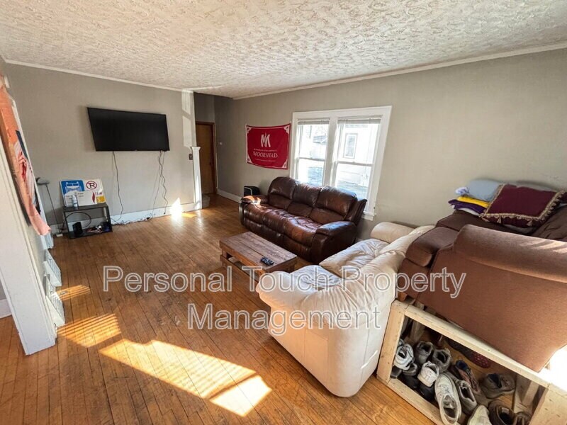 Foto principal - 606 5th St S