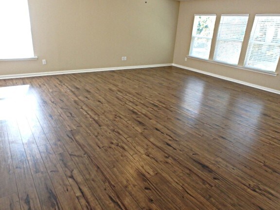 Building Photo - 248 Rolling Meadows Dr