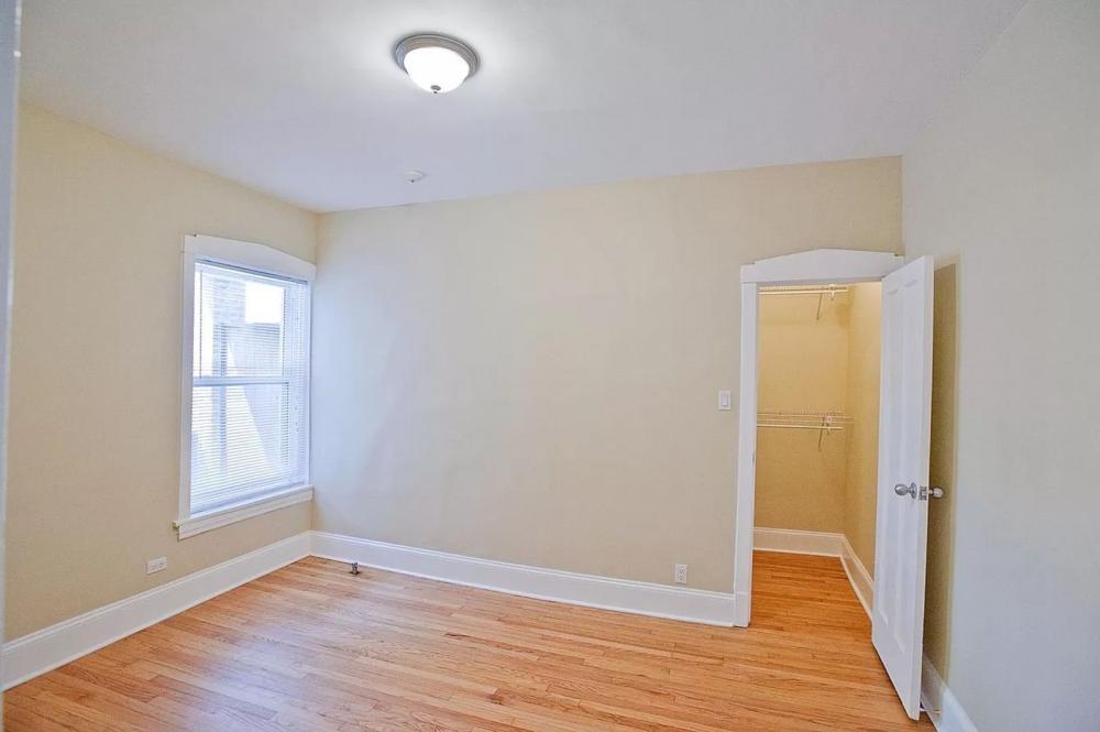 Primary Photo - 1 bedroom in Chicago IL 60202