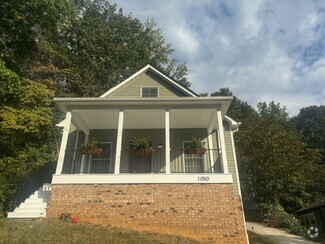 Building Photo - 1050 Pineville Rd