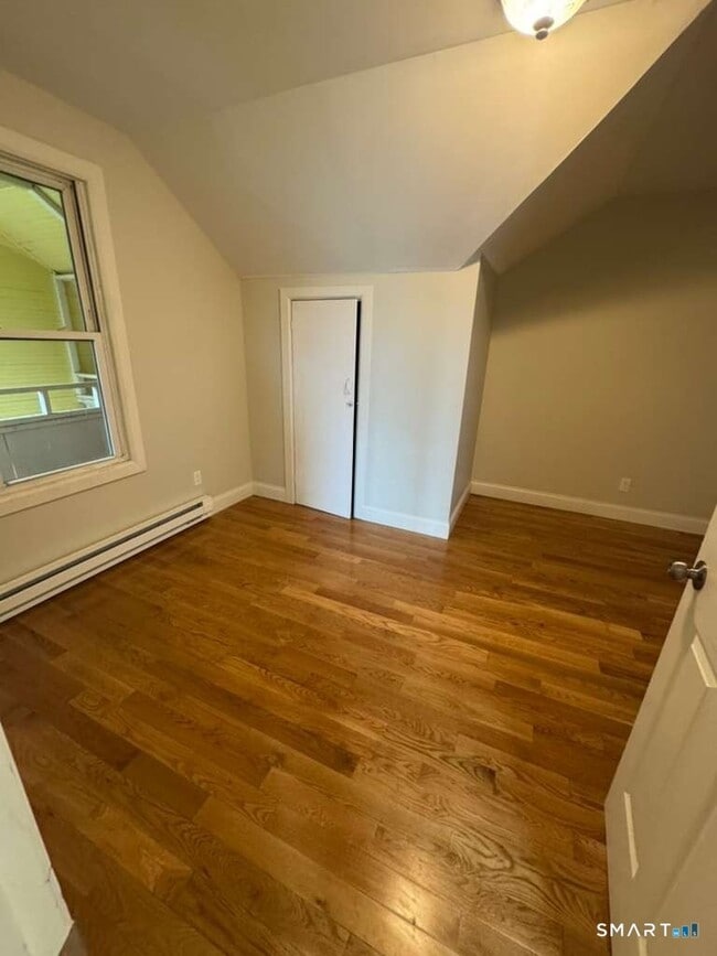 Building Photo - 161 Edgewood Ave