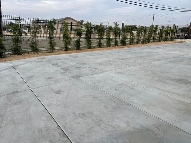 Foto del edificio - 17515 Live Oak St