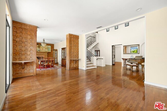 Foto del edificio - 333 Dalehurst Ave