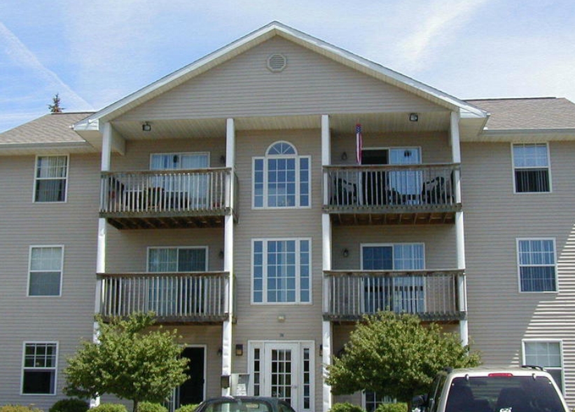 Primary Photo - Parkview Apartments