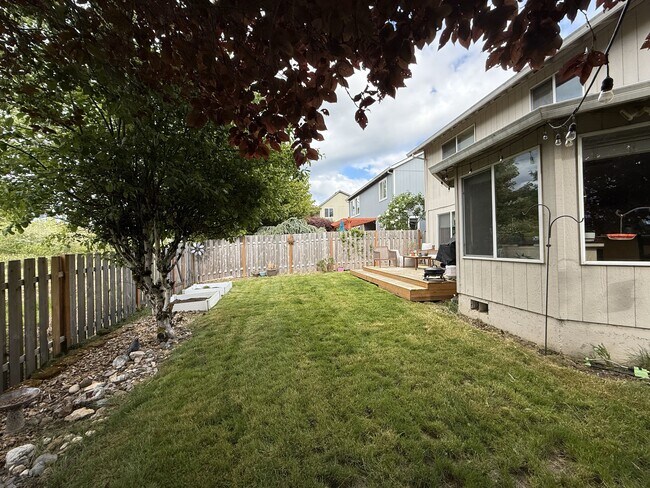 Foto del edificio - 17295 NW Oakley Ct