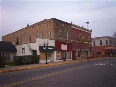 Building Photo - 5 Main St