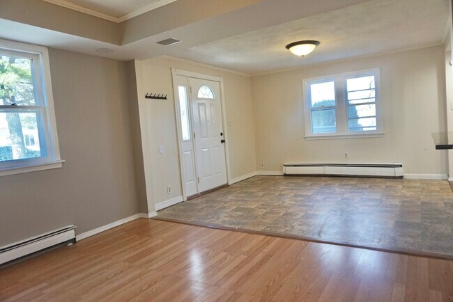 Building Photo - 9511 W 142nd Ave