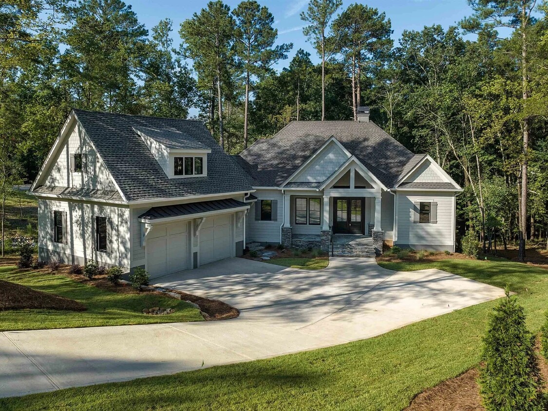 Primary Photo - 1161 Fox Squirrel Dr