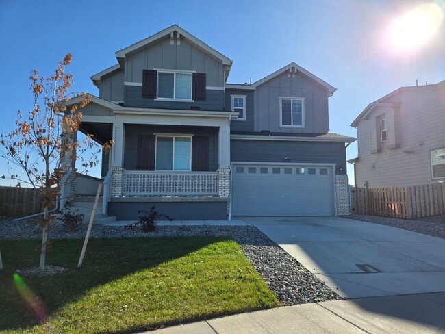 Like new 3 bedroom 2.5 bath with loft - Like new 3 bedroom 2.5 bath with loft