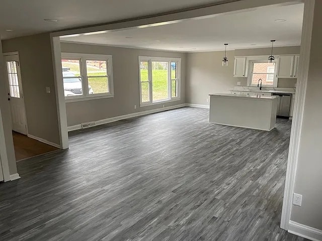 Foto del edificio - 914 Edison Rd