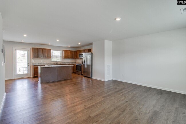 Foto del edificio - 3038 Blue Brook Ln