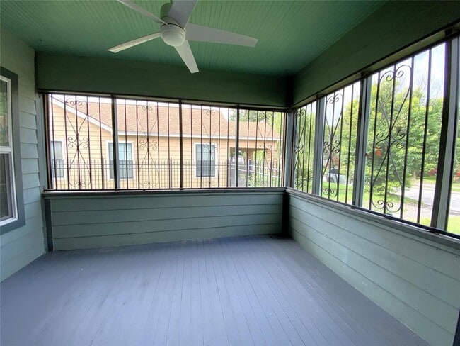 Building Photo - 2942 Cetti St