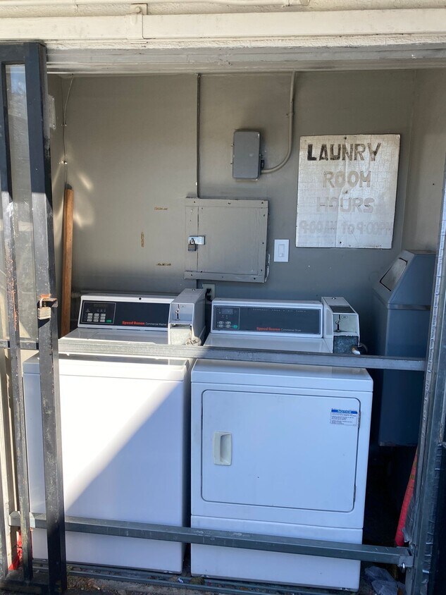 Primary Photo - Convenience location in San Jose Available...