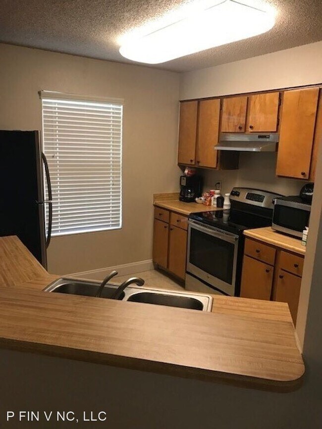 Building Photo - 2 br, 2 bath House - 106 Barrow Ct