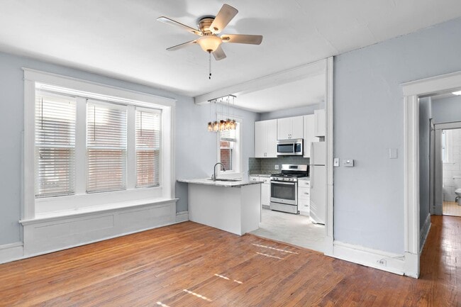 Building Photo - 4016 Flad Ave