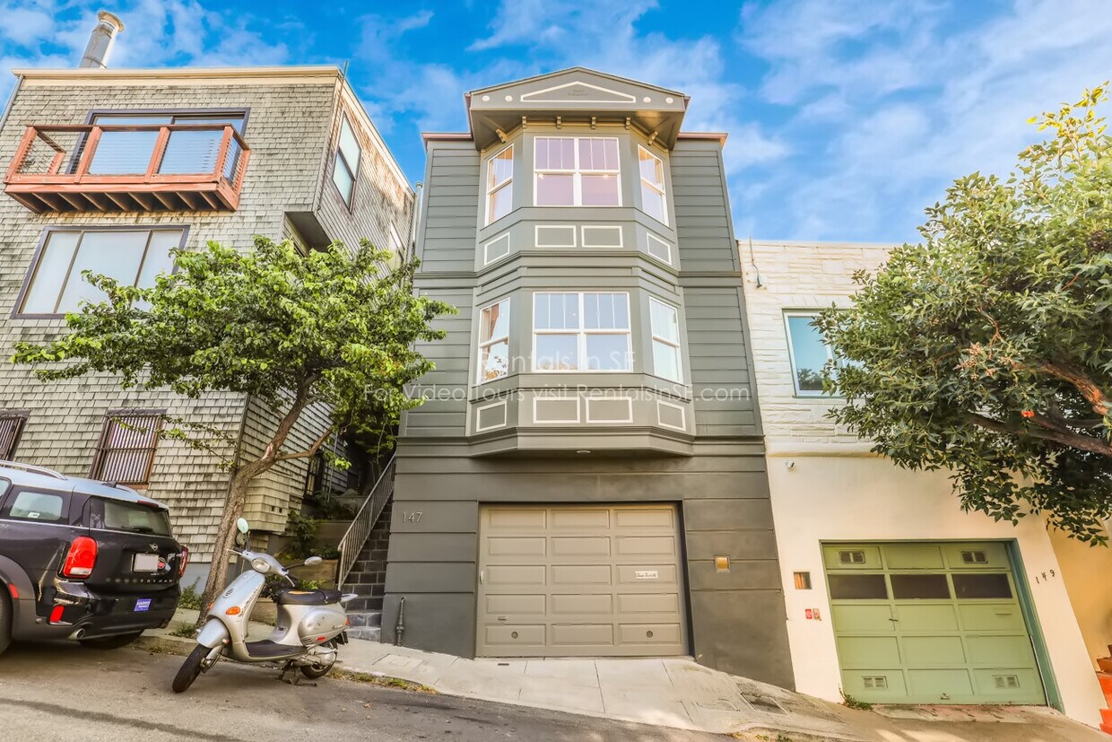 Foto principal - 147 Winfield St
