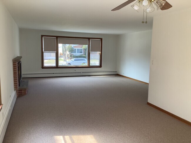 Foto del edificio - 8937 Forestview Rd