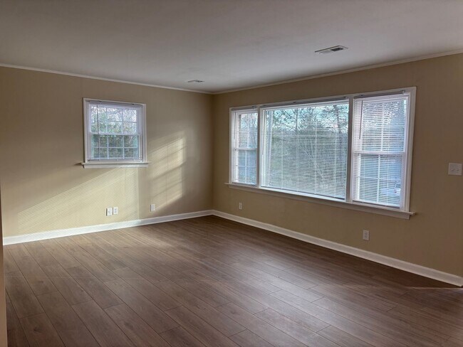 Foto del edificio - 3 BED, 1 BATH BRICK HOME LOCATED IN ASHEBORO