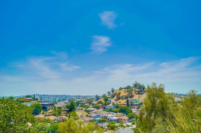 Foto del edificio - 3046 Chadwick Dr
