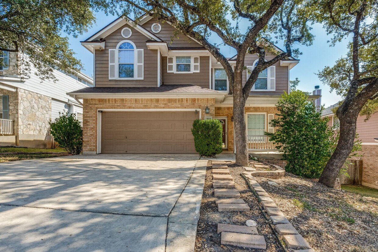 Primary Photo - 3-BEDROOM HOME IN OAKVIEW HEIGHTS