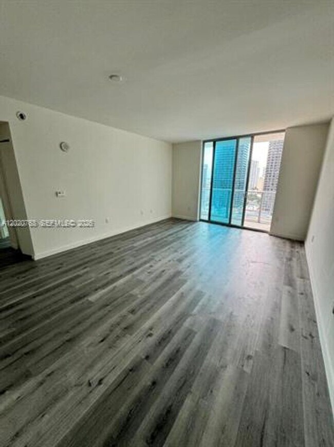 Photo - 1100 S Miami Ave Apartment