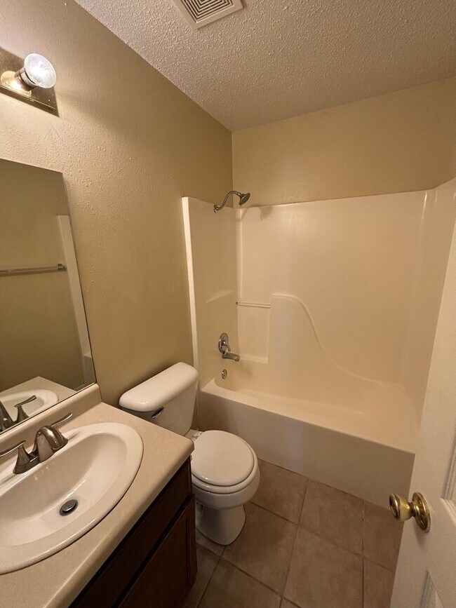 Foto del edificio - 3503 SW Victoria Pl