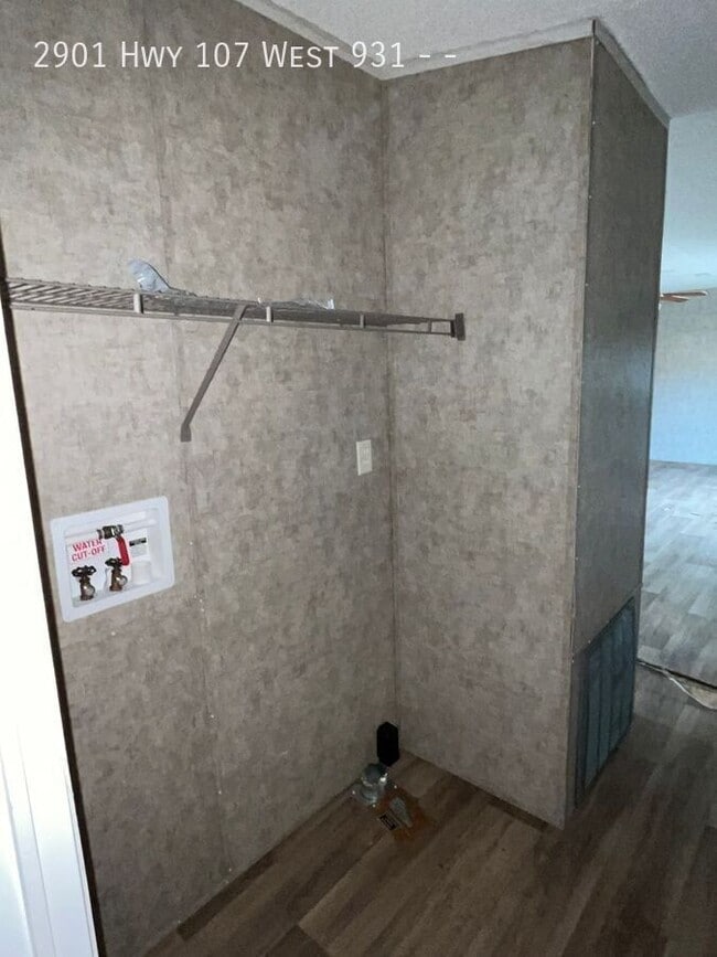 Foto del edificio - 2901 Hwy 107 West 931--