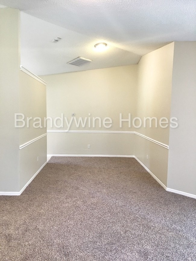 Building Photo - 8592 Bandera Cir E